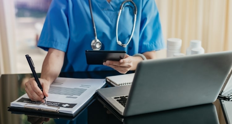 Contabilidade para mdicos: economize mais com um planejamento adequado